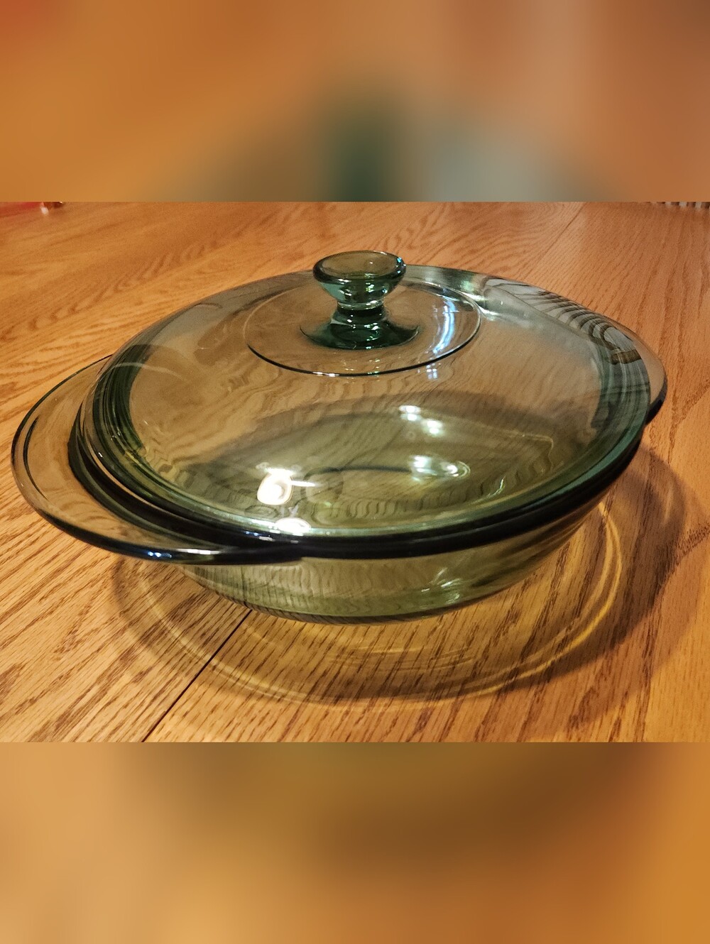 Anchor Hocking Green Glass Round Casserole Dish with Lid - 2 Qt, 2 L